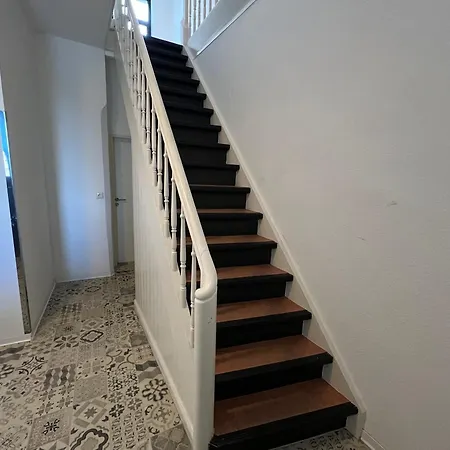 Zwei Wohnungen, Ein Erlebnis: Platz Fuer 6 In 4 Schlafzimmern Am Wismarer Hafen Apartment Wismar