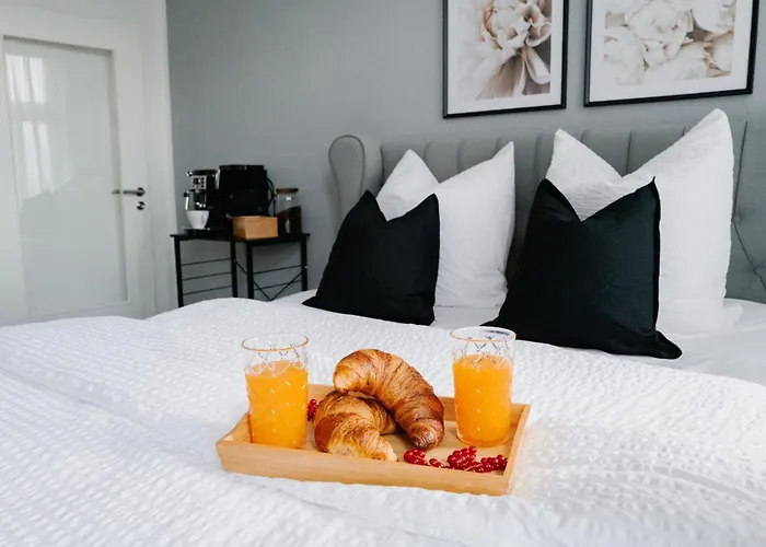 Zwei Wohnungen, Ein Erlebnis: Platz Für 6 In 4 Schlafzimmern Am Wismarer Hafen Apartamento Wißmar