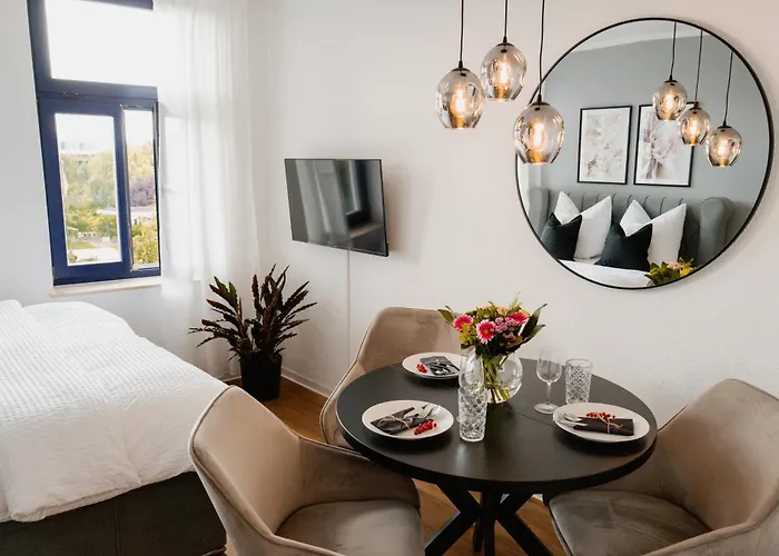 Zwei Wohnungen, Ein Erlebnis: Platz Für 6 In 4 Schlafzimmern Am Wismarer Hafen Apartamento Wißmar